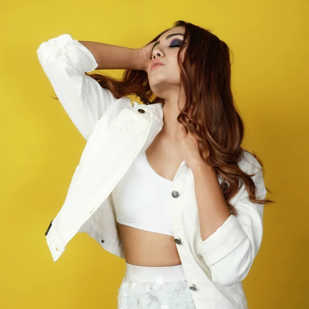 High Gloss — Editorial beauty by RadhaaMakeovers